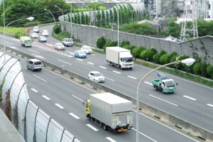 運送業者が陸送する場合にかかる日数はどのくらい 企業経営情報ラボ 運送業者が陸送する場合にかかる日数はどのくらい 企業経営情報ラボ